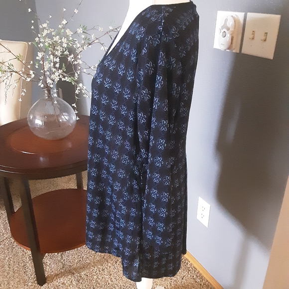 Patterned Tunic - Picture 2 of 5